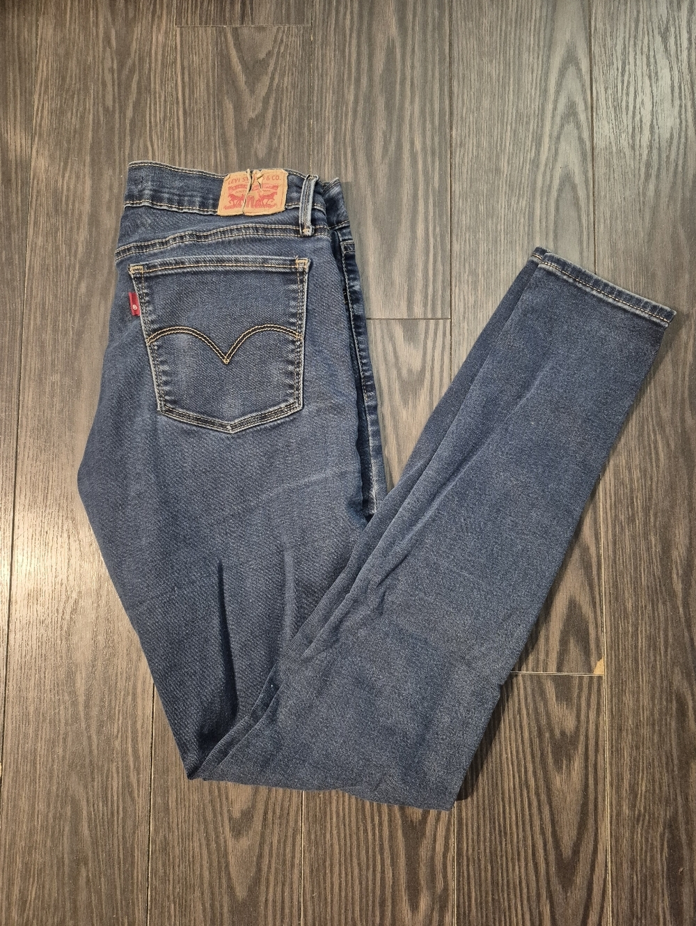 GUC Levi's "710 Super Skinny" jeans, size 30, medium wash stretch